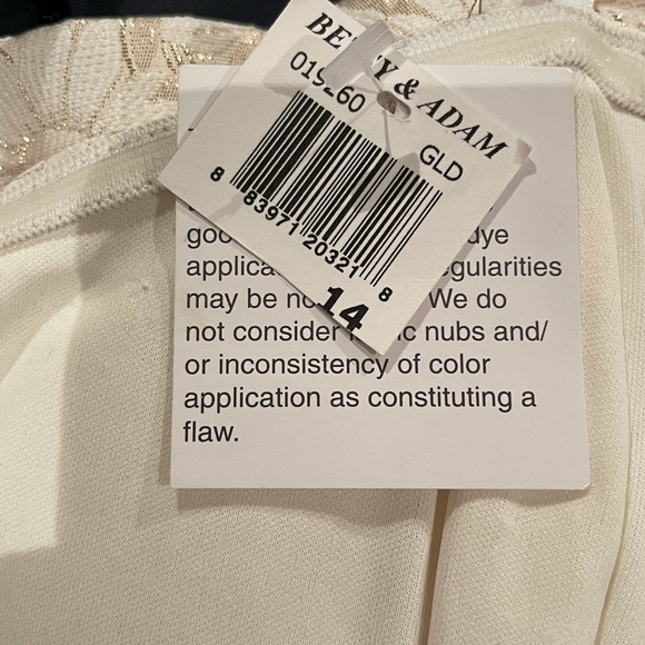 Floral Dress size 14 never worn - Picture 7 of 7